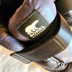 Sorel Out N About Puffy Sneakers size 9